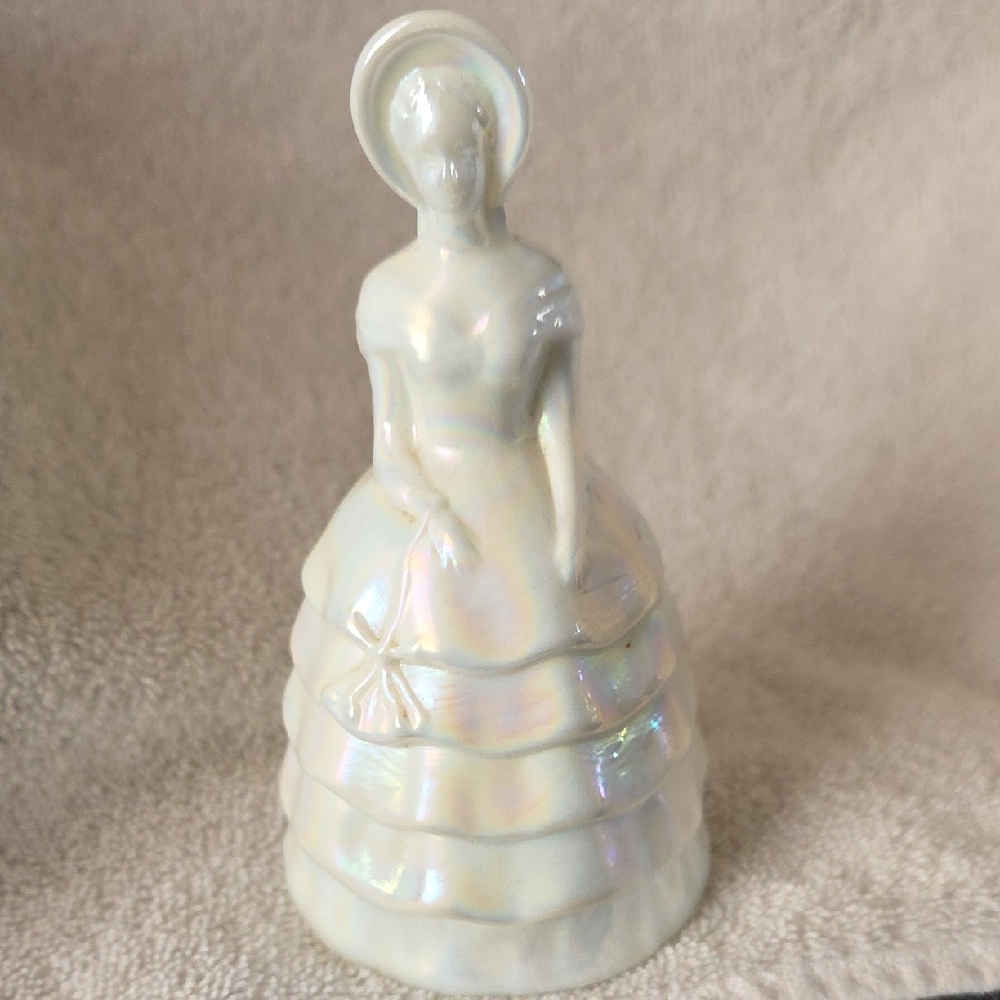 Summit Art Glass Colonial Girl figurine, Melanie Bell/Southern Belle